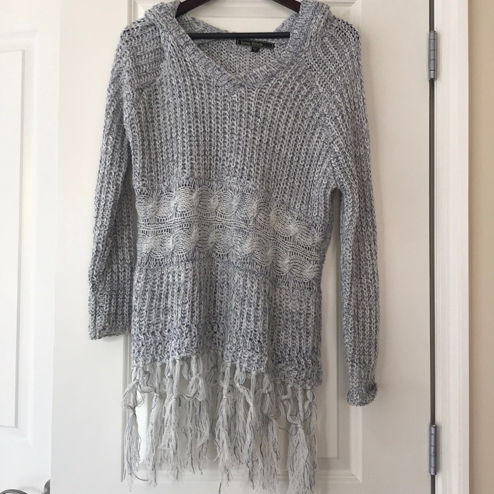 Love Stitch boho Tassle Sweater Size S